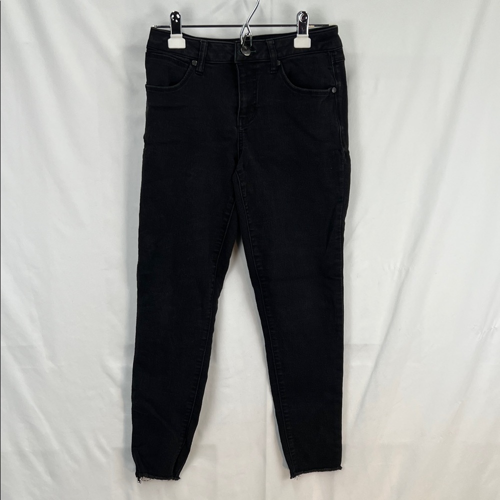 1822 Denim - Women’s Jeans - Black - Cut off Ankle - Size 6